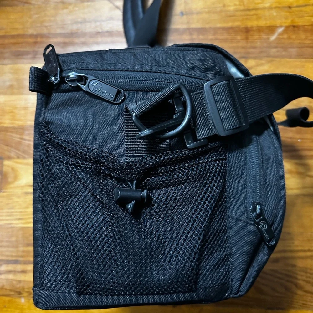 EUC Lowepro Camera Bag